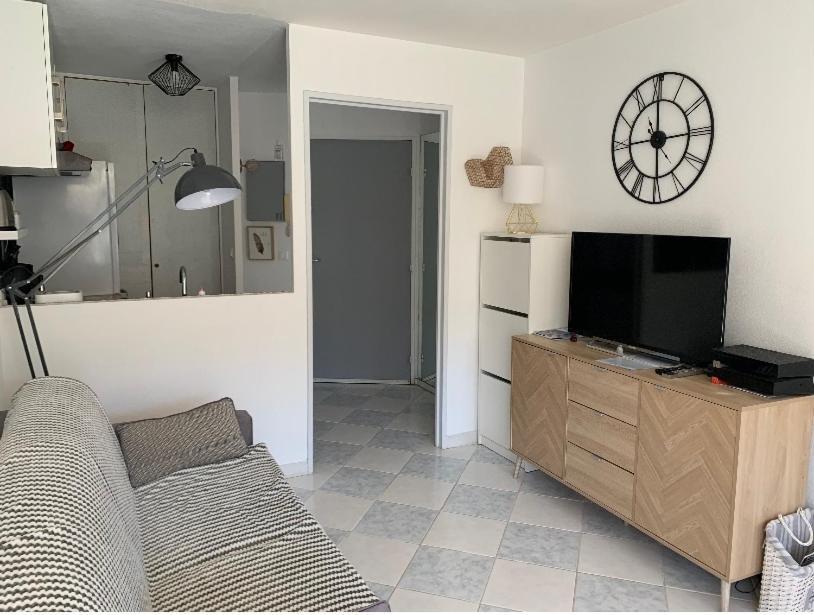 Appartement T2 En Bord De Mer Roquebrune-Cap-Martin Exterior foto